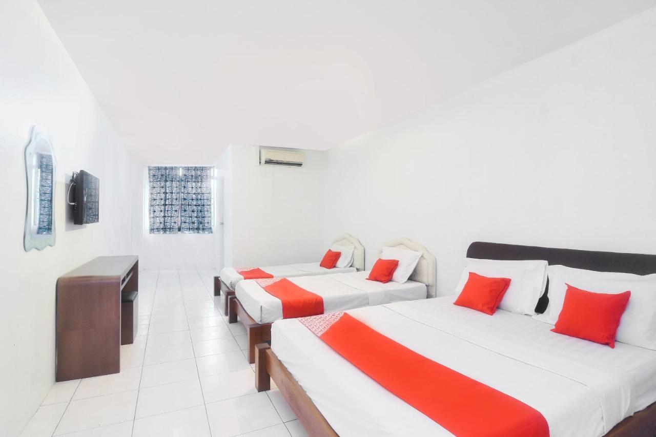קוצ'ינג Oyo 44034 Furama Lodging House מראה חיצוני תמונה