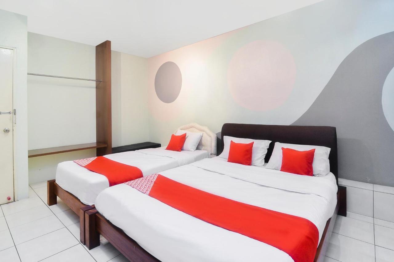 קוצ'ינג Oyo 44034 Furama Lodging House מראה חיצוני תמונה