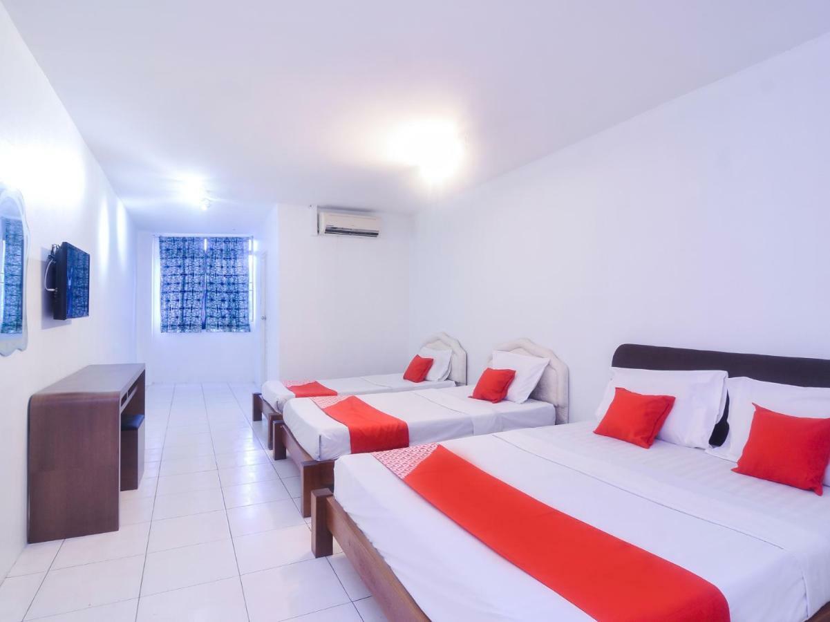 קוצ'ינג Oyo 44034 Furama Lodging House מראה חיצוני תמונה