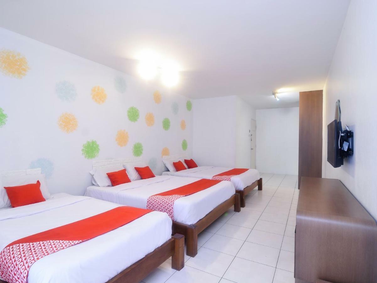 קוצ'ינג Oyo 44034 Furama Lodging House מראה חיצוני תמונה