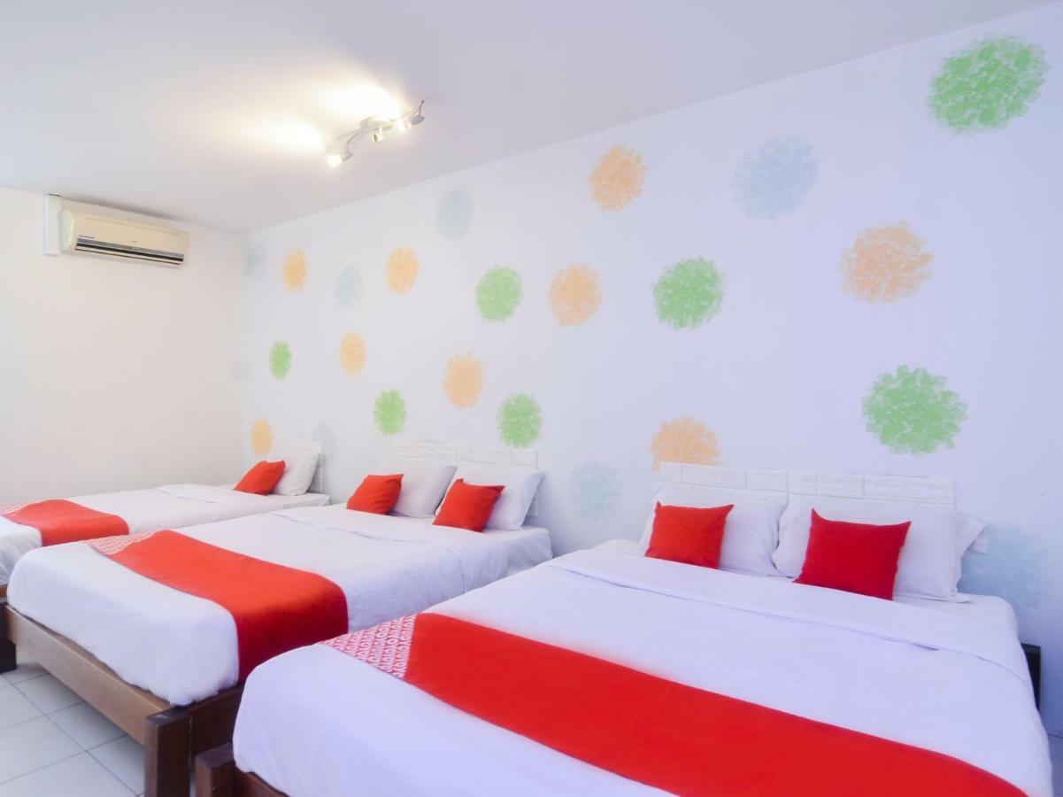 קוצ'ינג Oyo 44034 Furama Lodging House מראה חיצוני תמונה