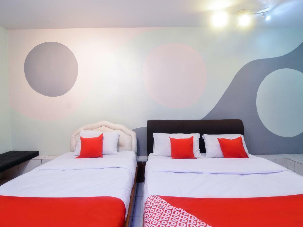 קוצ'ינג Oyo 44034 Furama Lodging House מראה חיצוני תמונה